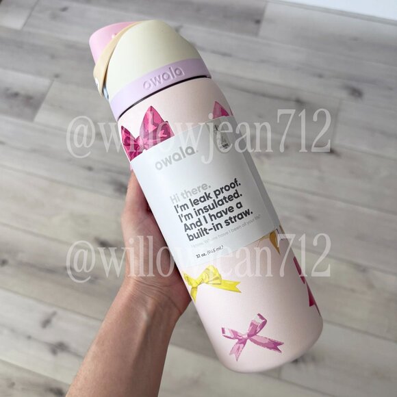 "Girlhood" Pink Bows Owala - 32 oz Freesip - Limited Edition UO Color - Picture 4 of 6